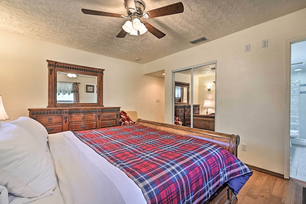 Central Florida Escape on 5 Acres w/ Grill & Pool! view 5
