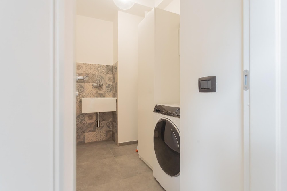 Enchanted Como City Apartment