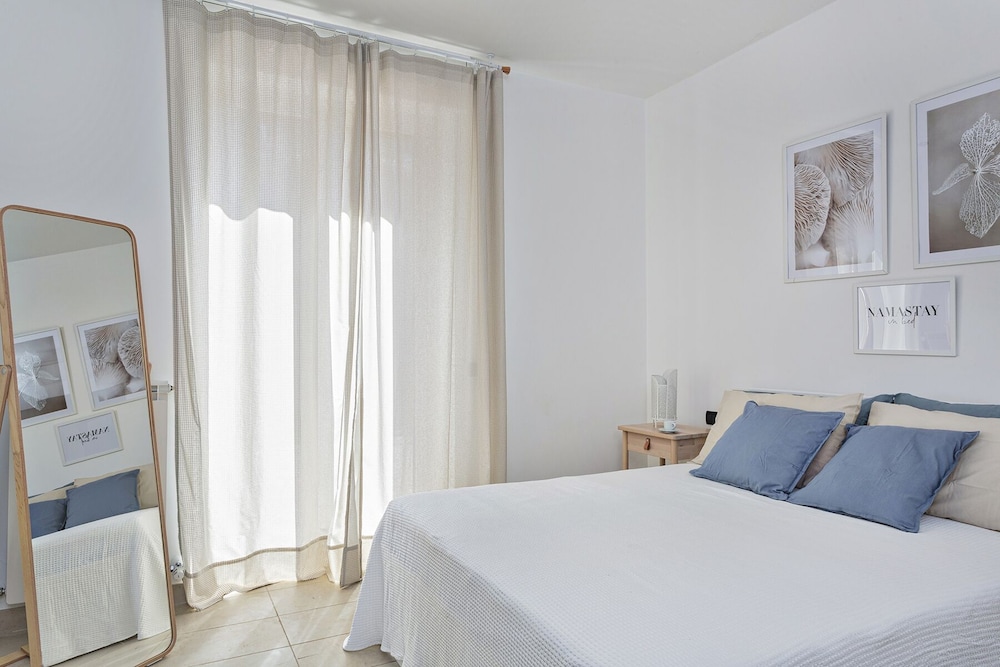 Genoa Vacations - Shelley Apartments By Wonderful Italy - Property Image 43