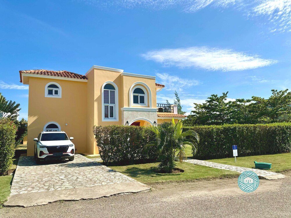 Rheia Properties - Sosua Ocean Village