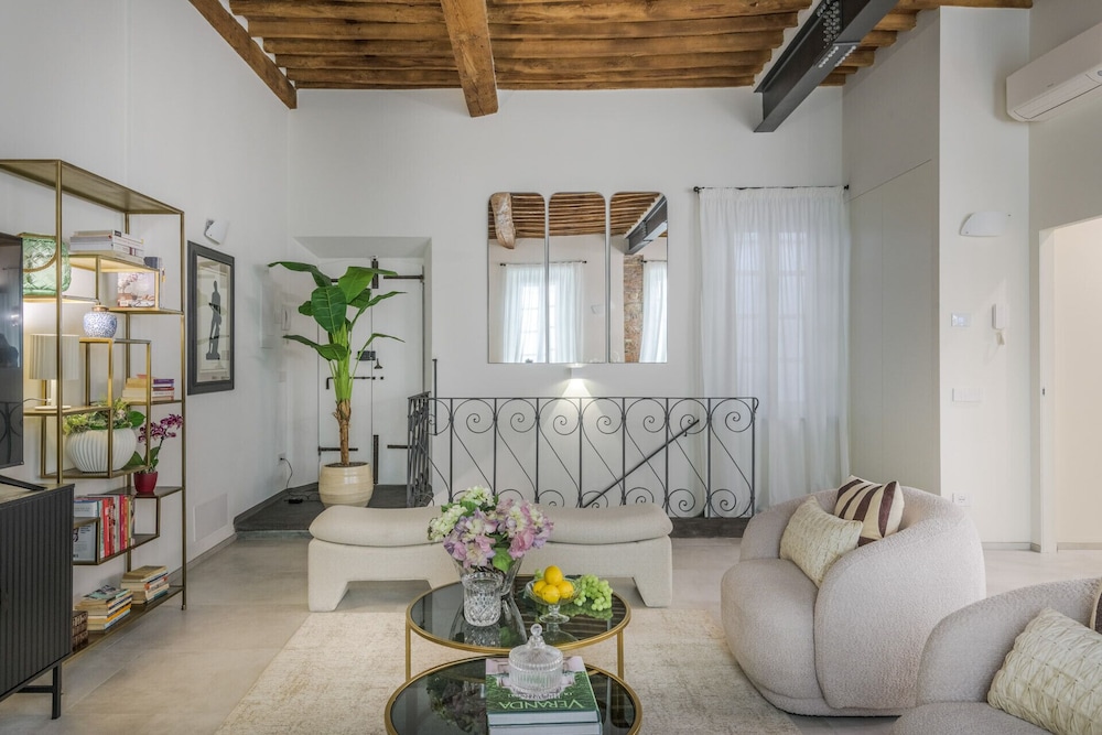 The Joia House in Lucca