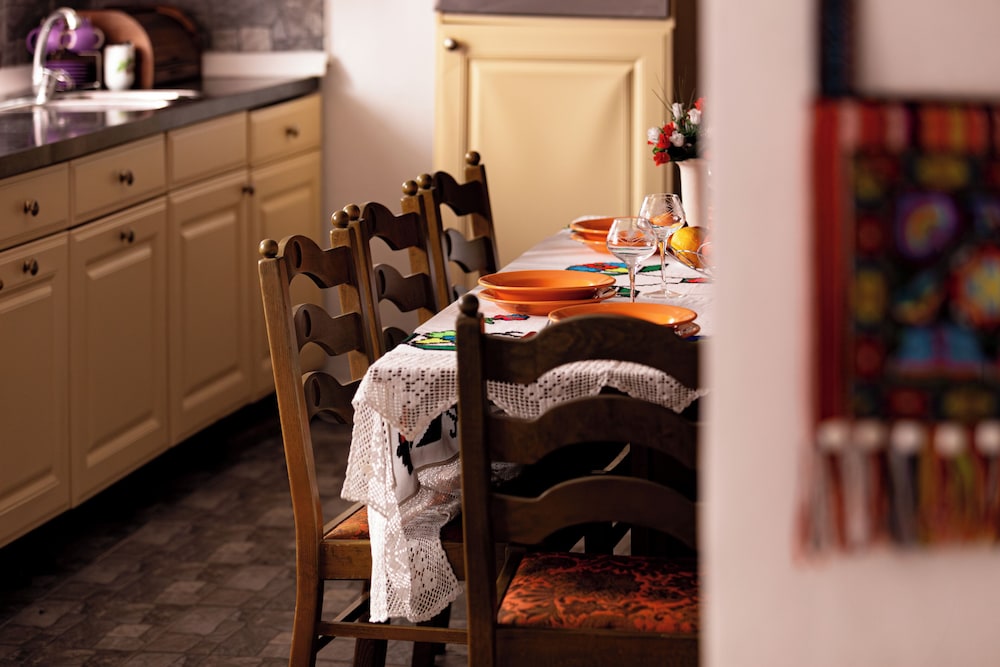 Transylvanian Home - Mountain View, BBQ & Pool