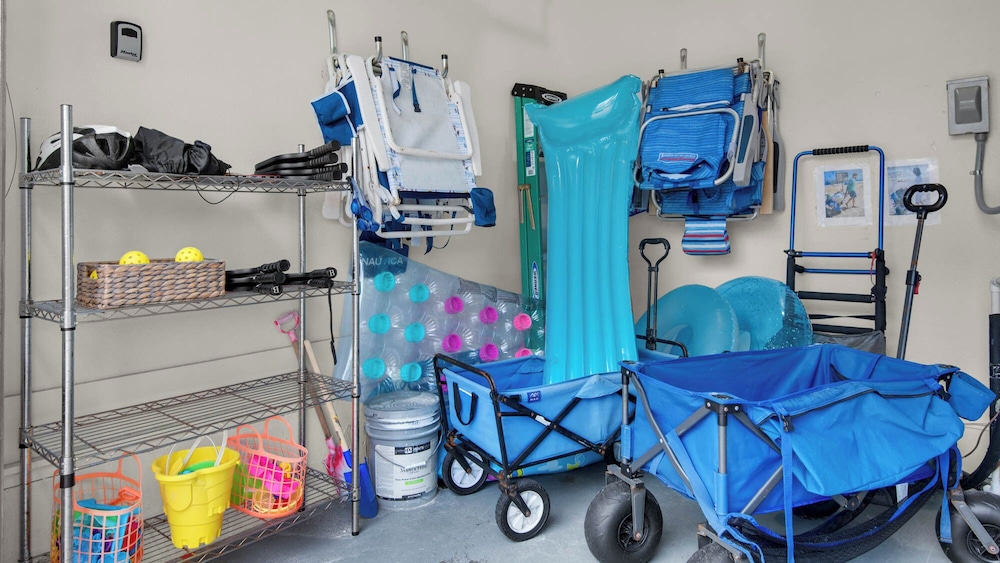 5BR Sleeps 14 in Seagrove Beach, Golf Cart, 6 Bikes, Pool + Free Attractions!