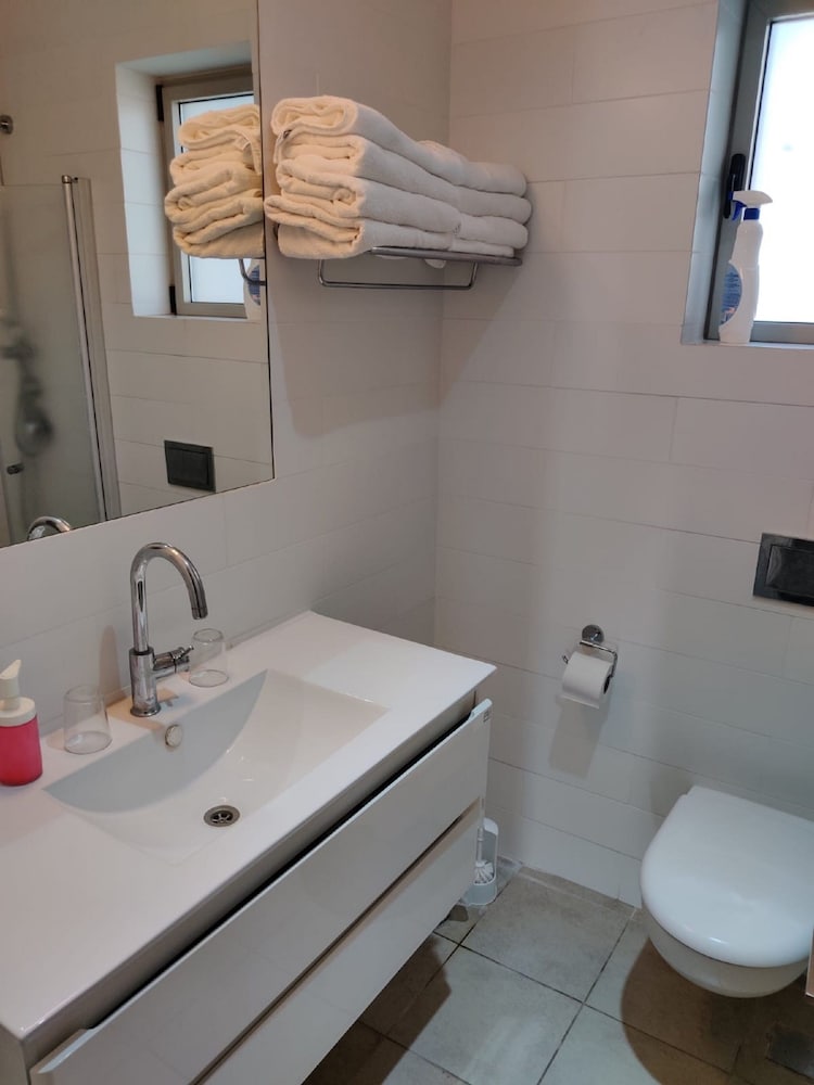 Keshet Eilon Villas and Suites