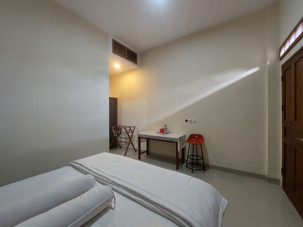 Gondang Sivali Hotel