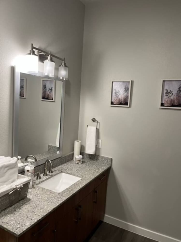 2x2 in Medical Center - The Magnolia Resort