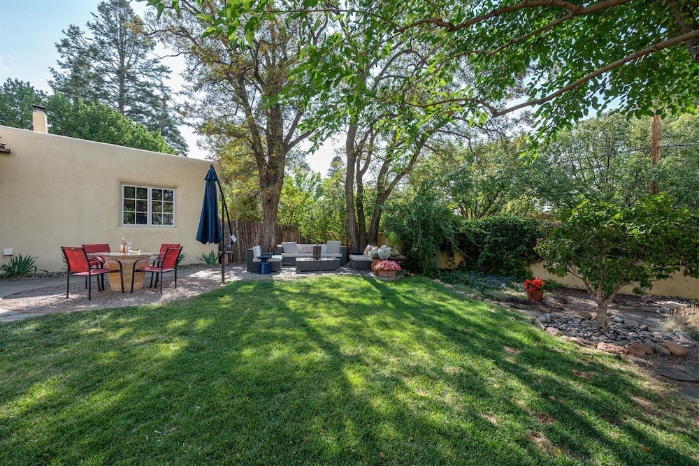 Casita de las Aves - Unbeatable Location, Spacious Yard view 5