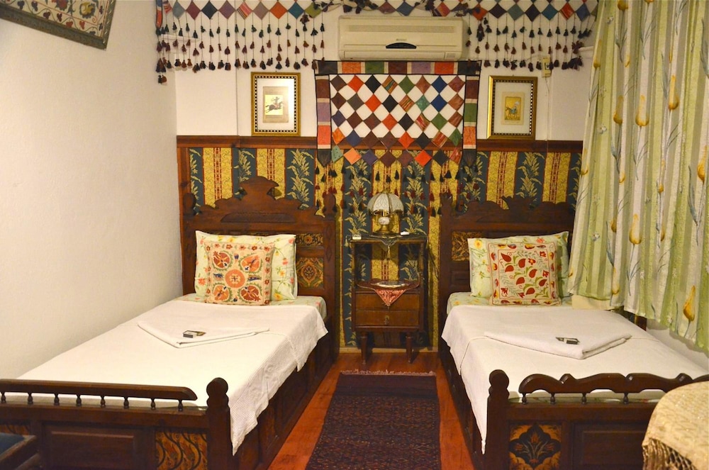 Homeros Pension & Guesthouse