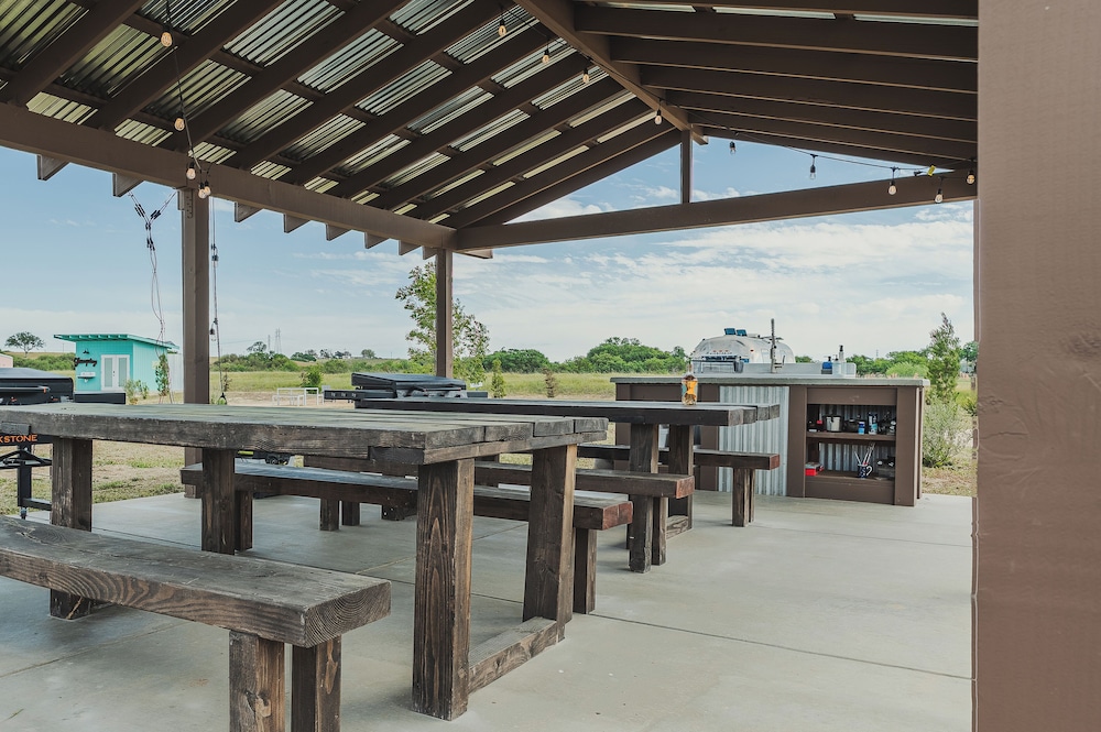 Vinyl Vineyards