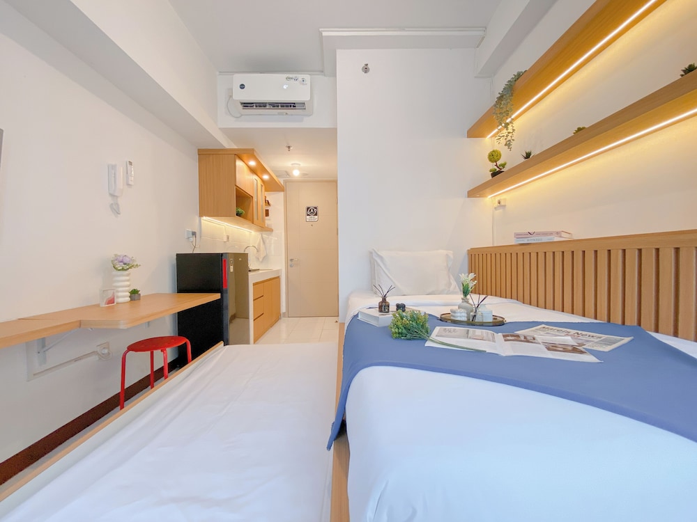 Minimalist And Comfort Studio Apartment Tokyo Riverside Pik 2