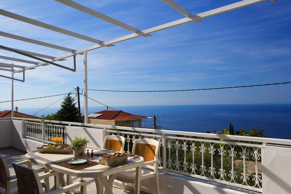 Exanthia Villas