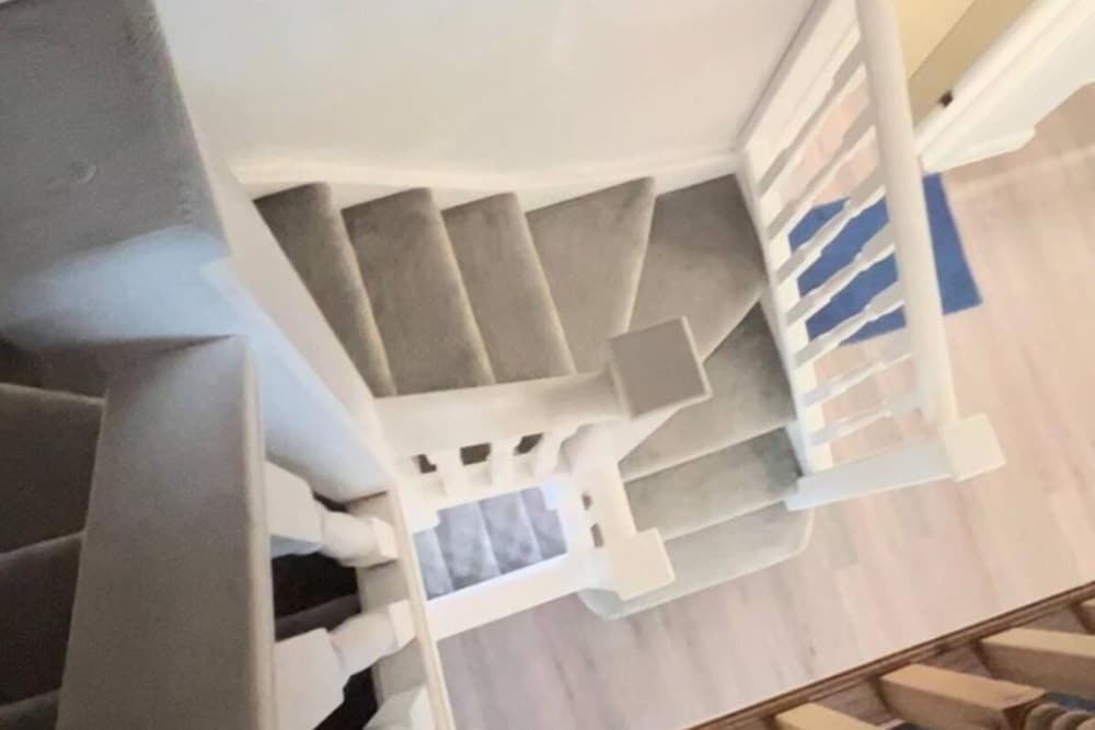 House - Sleeps 16, Parking, Pets Allowed & Jacuzzi
