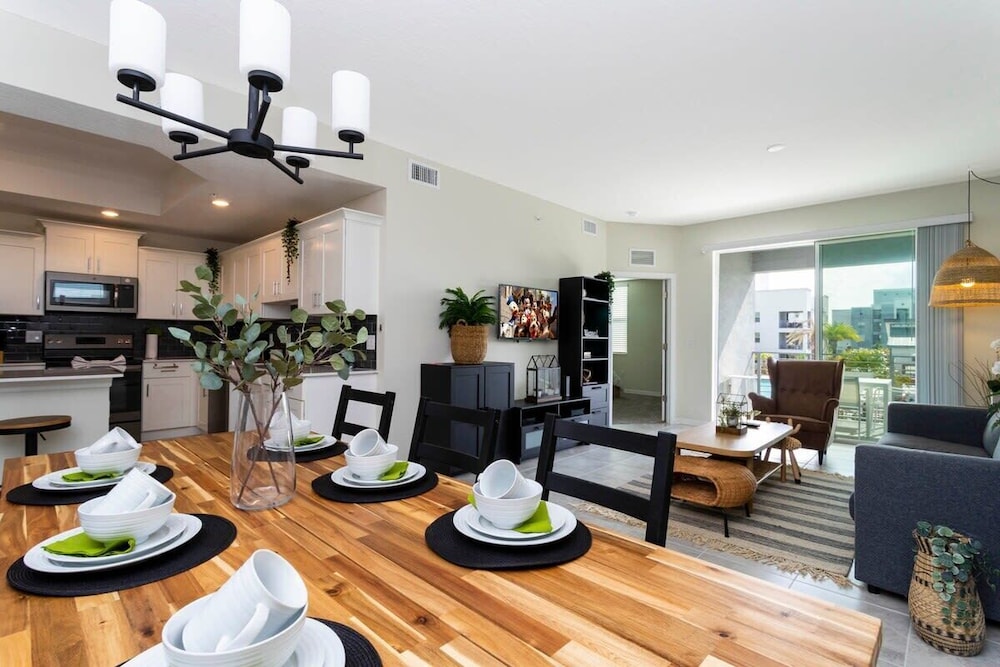 Accessible 3Bd Condo Close to Disney @ Storey Lake Orlando 208 3180