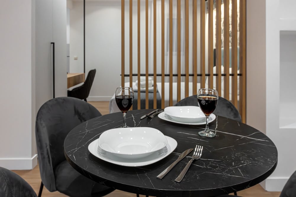 Kriel Suites by LIV Homes Room 102