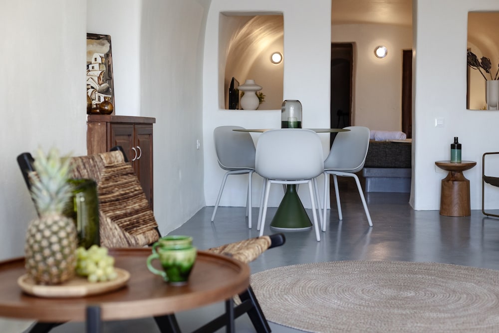 Kyrkos collection photo 5