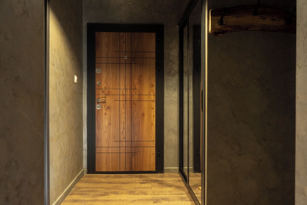 Apartment 8