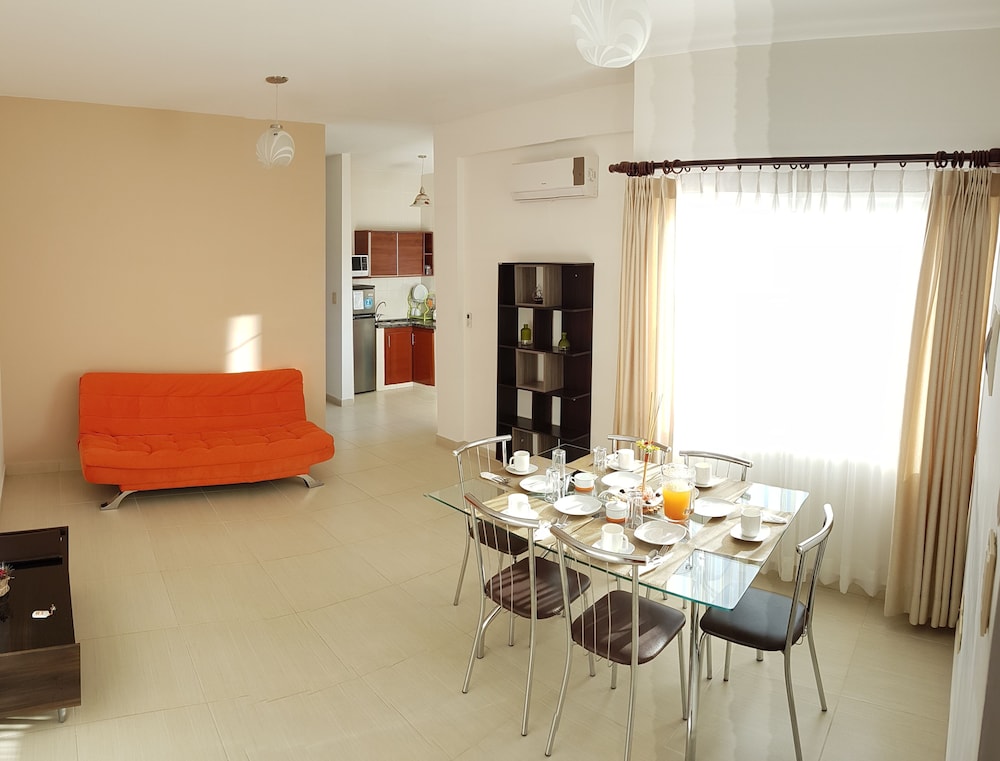 Hotel Apart Hotel Premium Suites Santa Cruz - Image 1