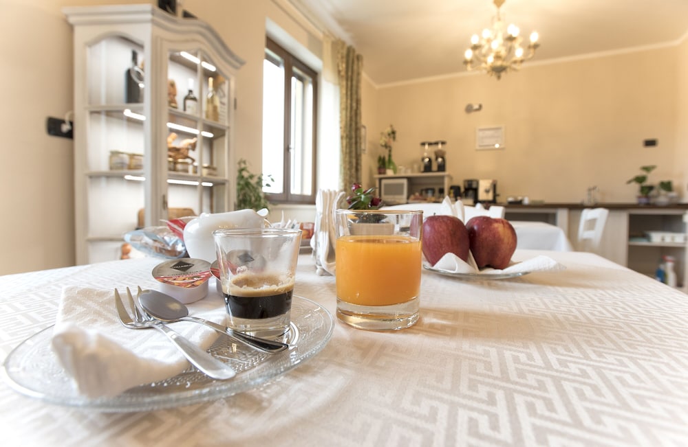 Villa Malvasio Pool and Jacuzzi Room Sassari photo 2