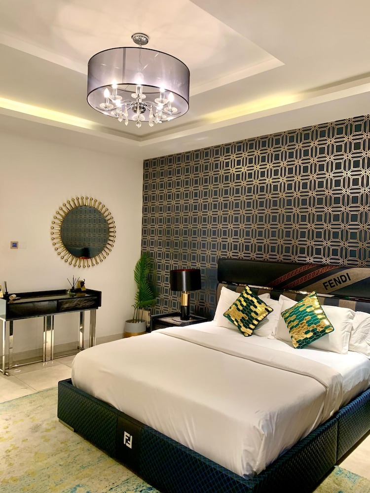 Sujimoto Serviced Apartments