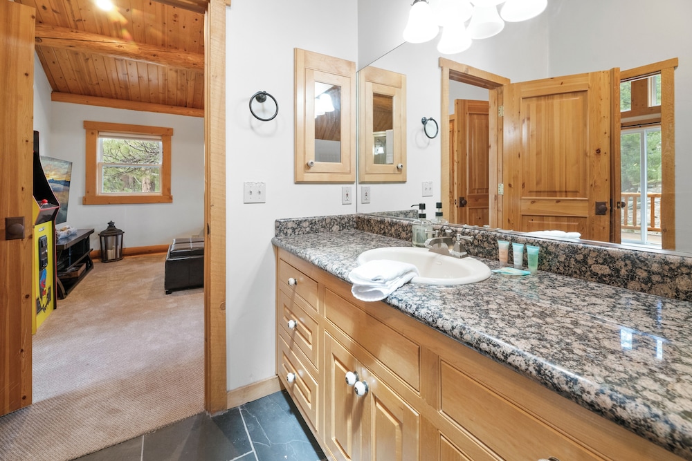 Lakeview Lodge