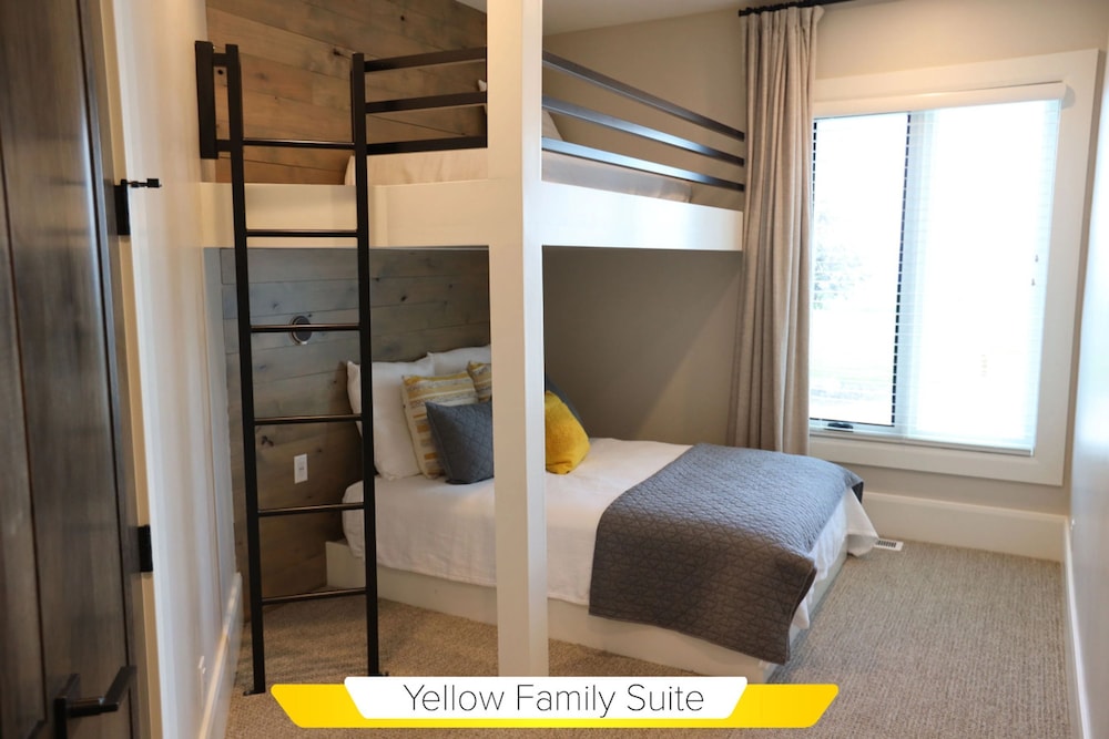 Glenn Haven Luxury Large Group Getaway Sleeps 60