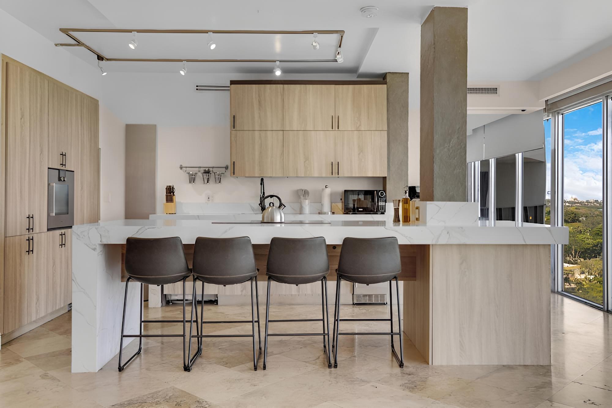 Roami at Biscayne Penthouse