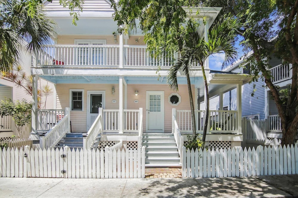 Bogey's Retreat by Avantstay Golfer's Retreat w/ Shared Pool! Month Long Stays Only view 5