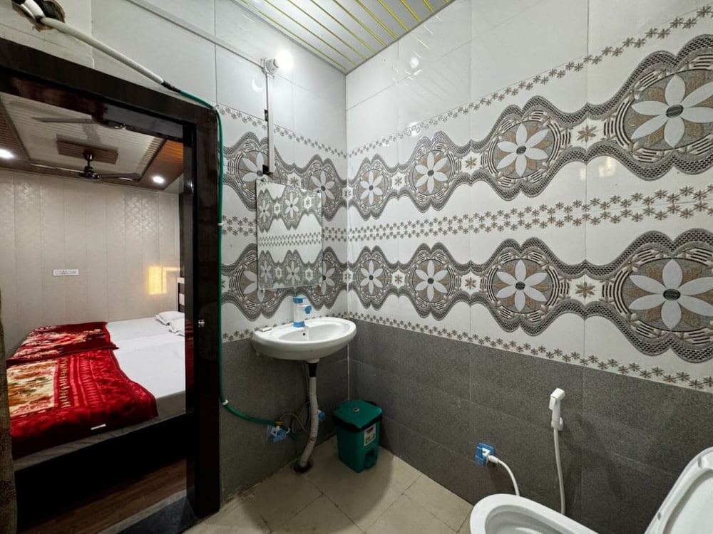 Hotel Bhaktivedanta Seva Dham Vrindavan