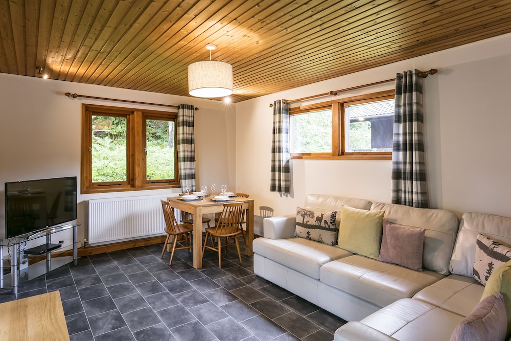 Gamekeepers Inn view 3