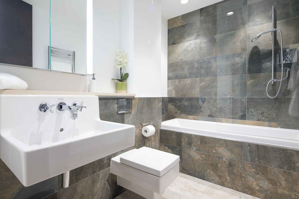 Romily Street Apartment