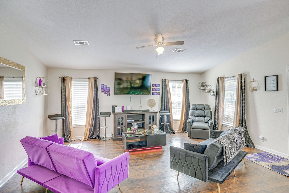 West Palm Beach Home ~ 2 Mi to Downtown!