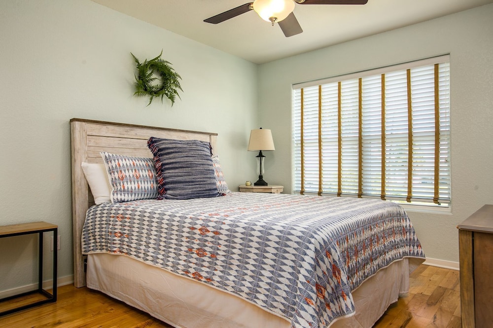 Margaritaville on the Bay by Ryson Vacation Rentals