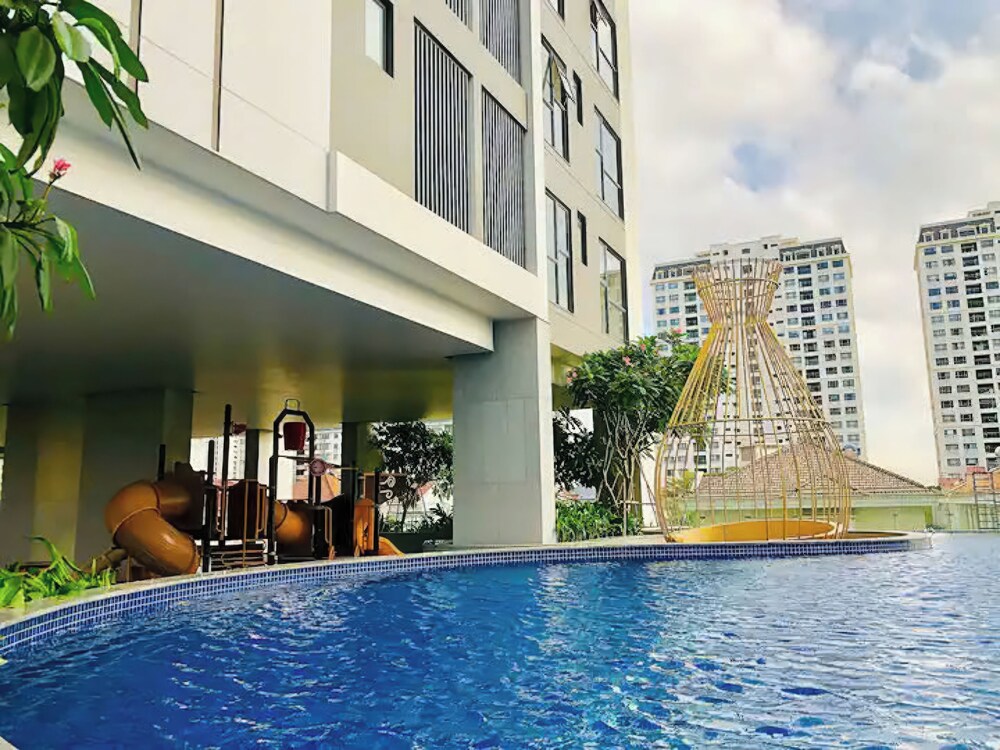 The Antonia Apartments - Korea Town D7