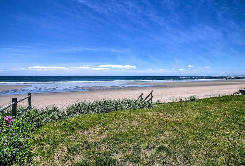Kennebunk Cottage w/ Private Beach & Ocean Views!