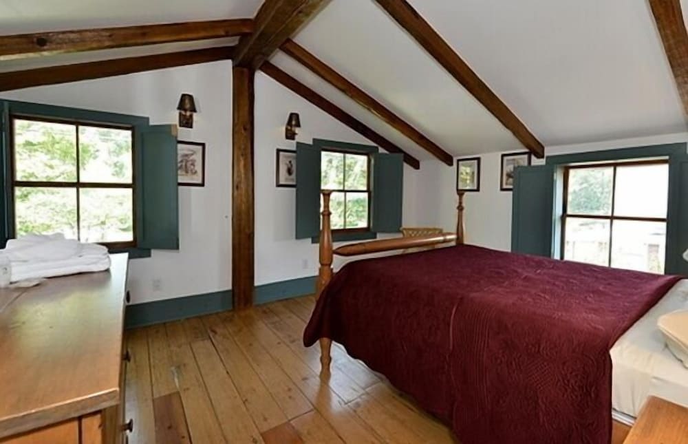 The Swayze Cottage-2
