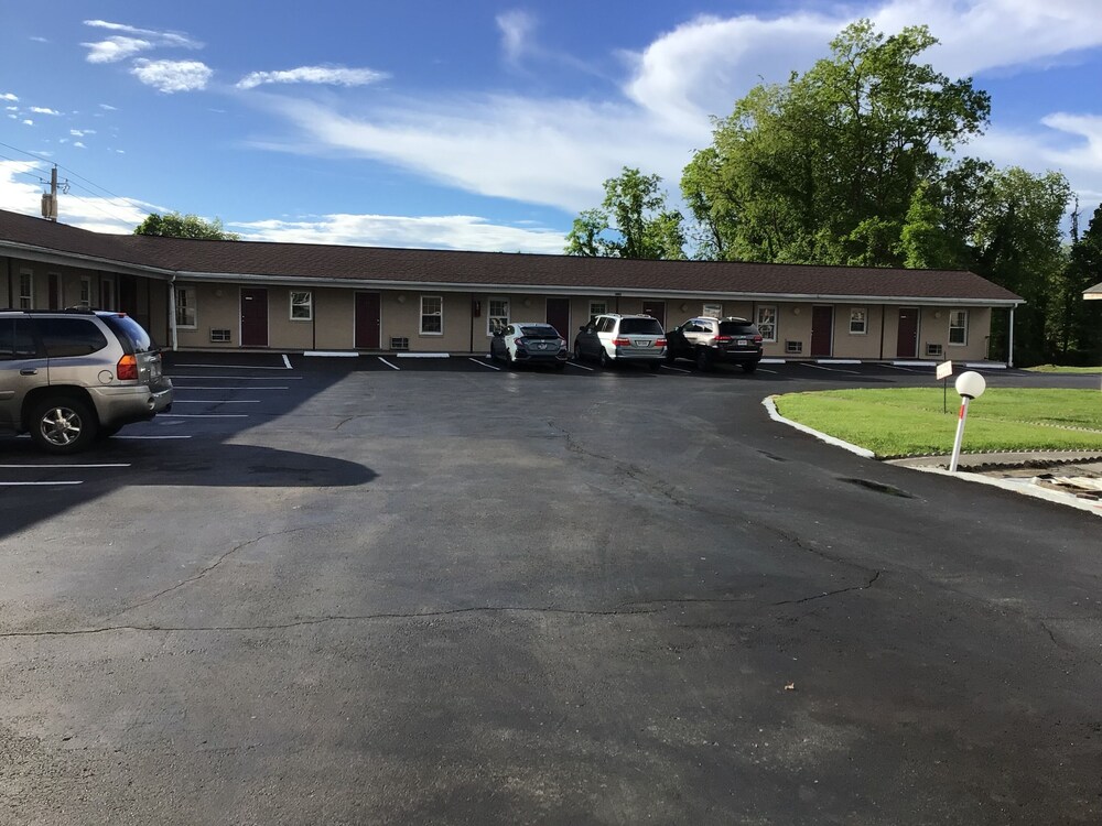 Skyland Inn