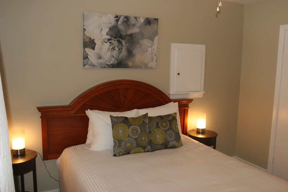 Niagara Riverview Inn