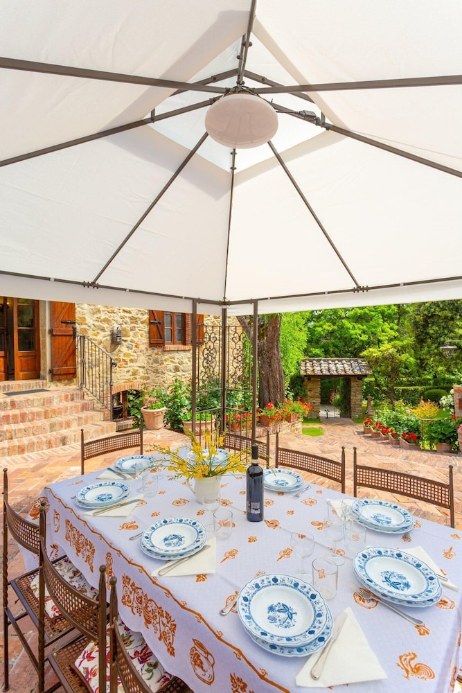 Villa Bramasole Large Private Pool Wifi - 2863 view 4