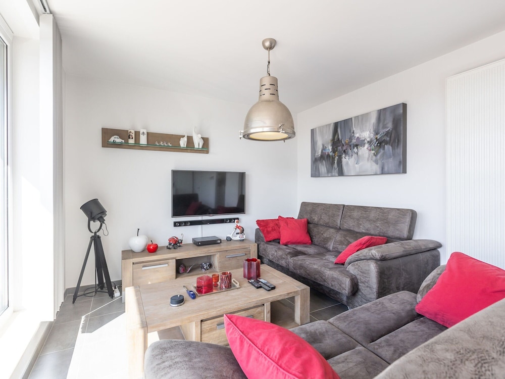 Bright Apartment With Sunny Terrace