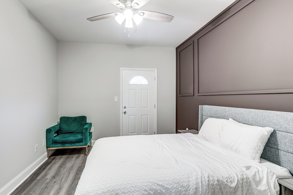 < 2 Mi to Jackson Square: New Orleans Home w/ Yard