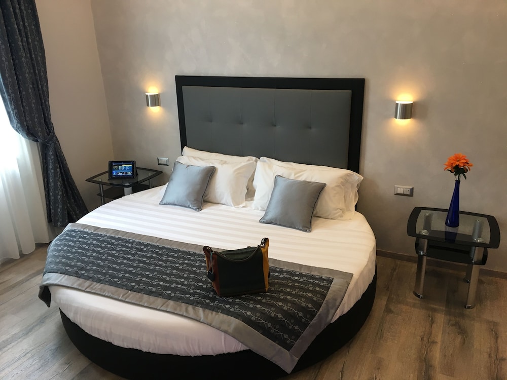 Roma Veneto Relais