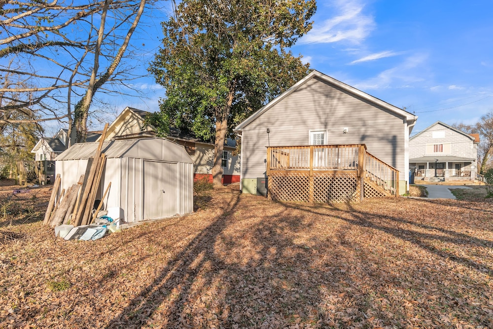 Charming Pet Friendly Concord Retreat 3 Bedroom Home
