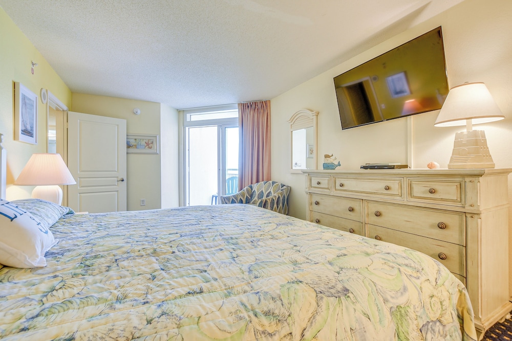 Myrtle Beach Vacations - Oceanfront North Myrtle Beach Condo: Beach Access - Property Image 3