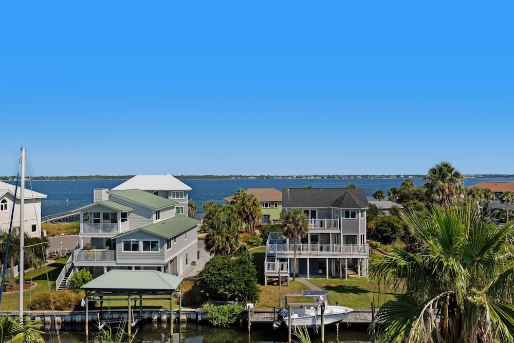The Gulfview Grandeur