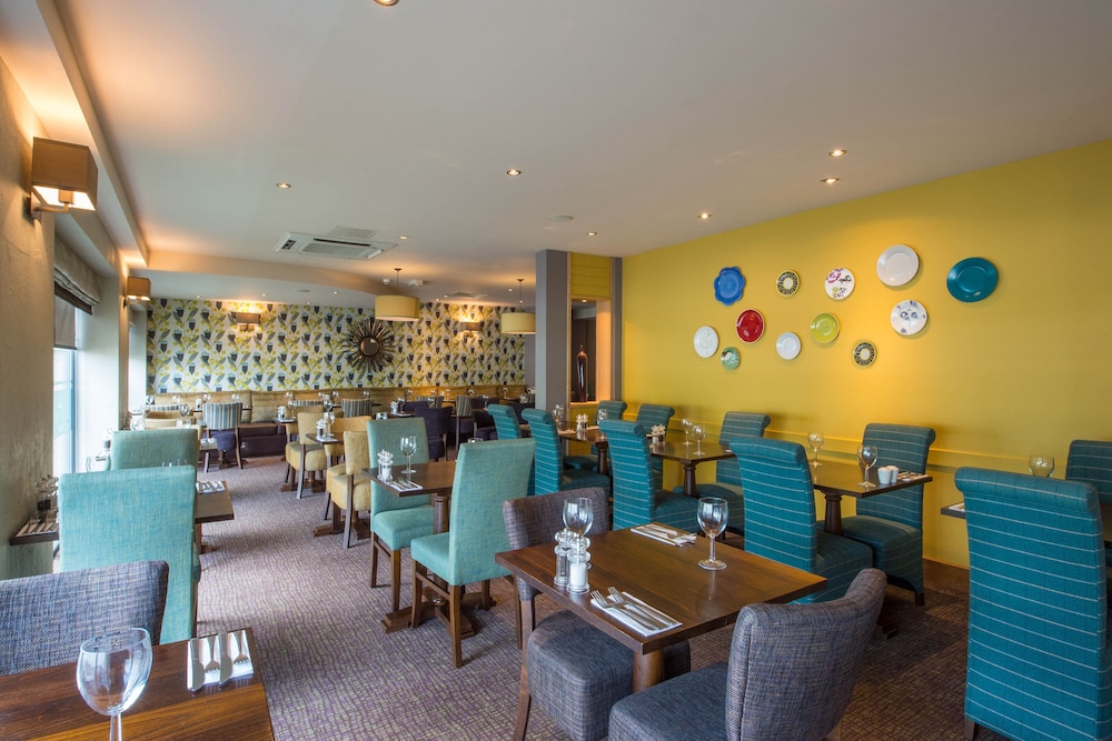 Premier Inn Poole North, photo 15