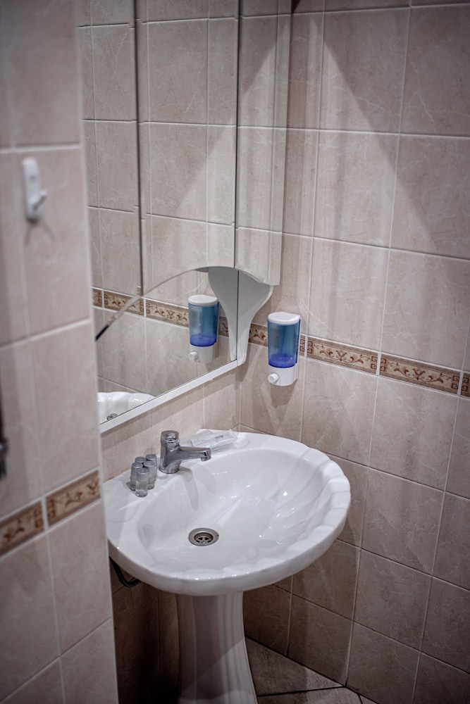 Nice Hostel 33