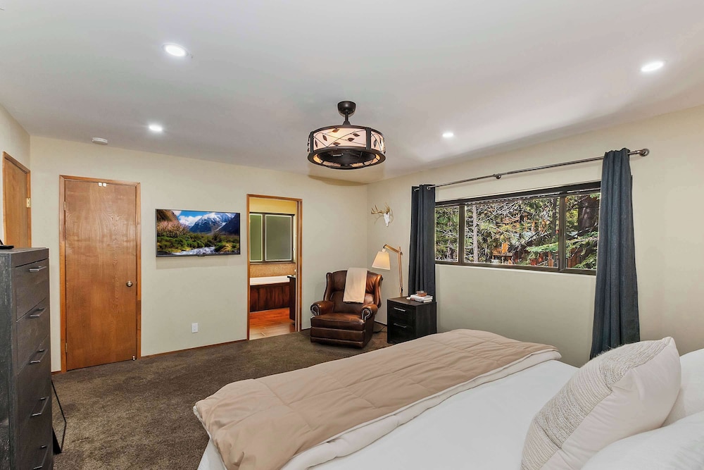 Tres Patos - Lakefront Stay for 8