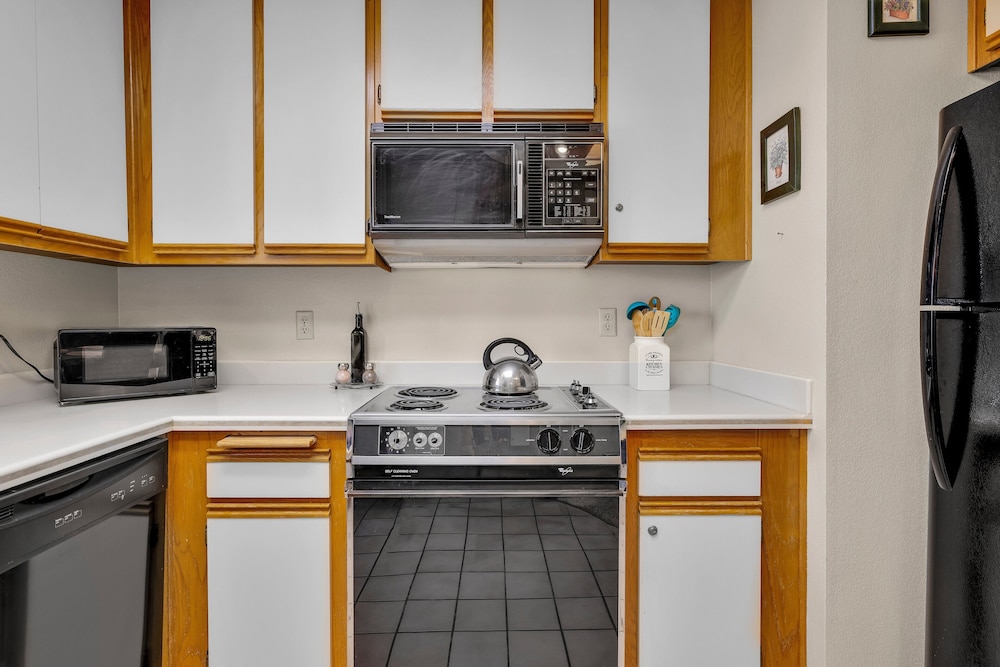 Isleta Vista Getaway