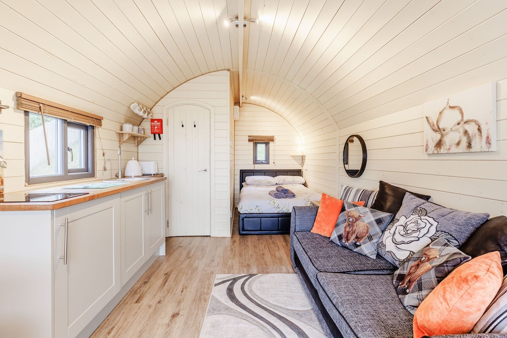 Corndon Pod view 3