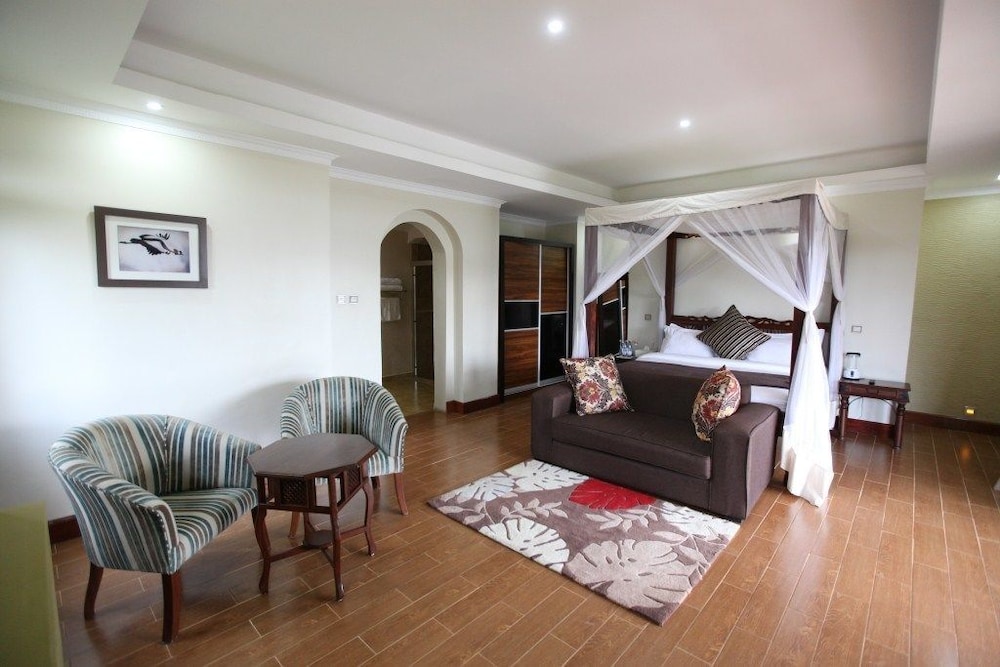 Giraffe Ark Game Lodge